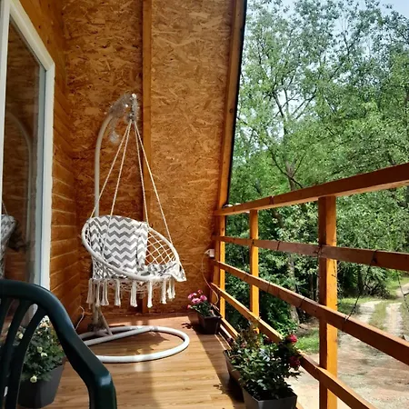 Pyramid Valley Apartment *